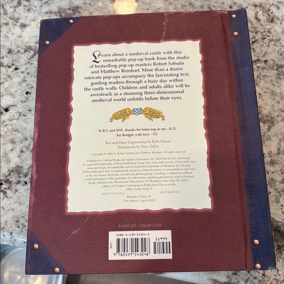 Robert Sabuda “Castle Medieval Days and Knights” pop-up book 1st edition - Picture 5 of 6